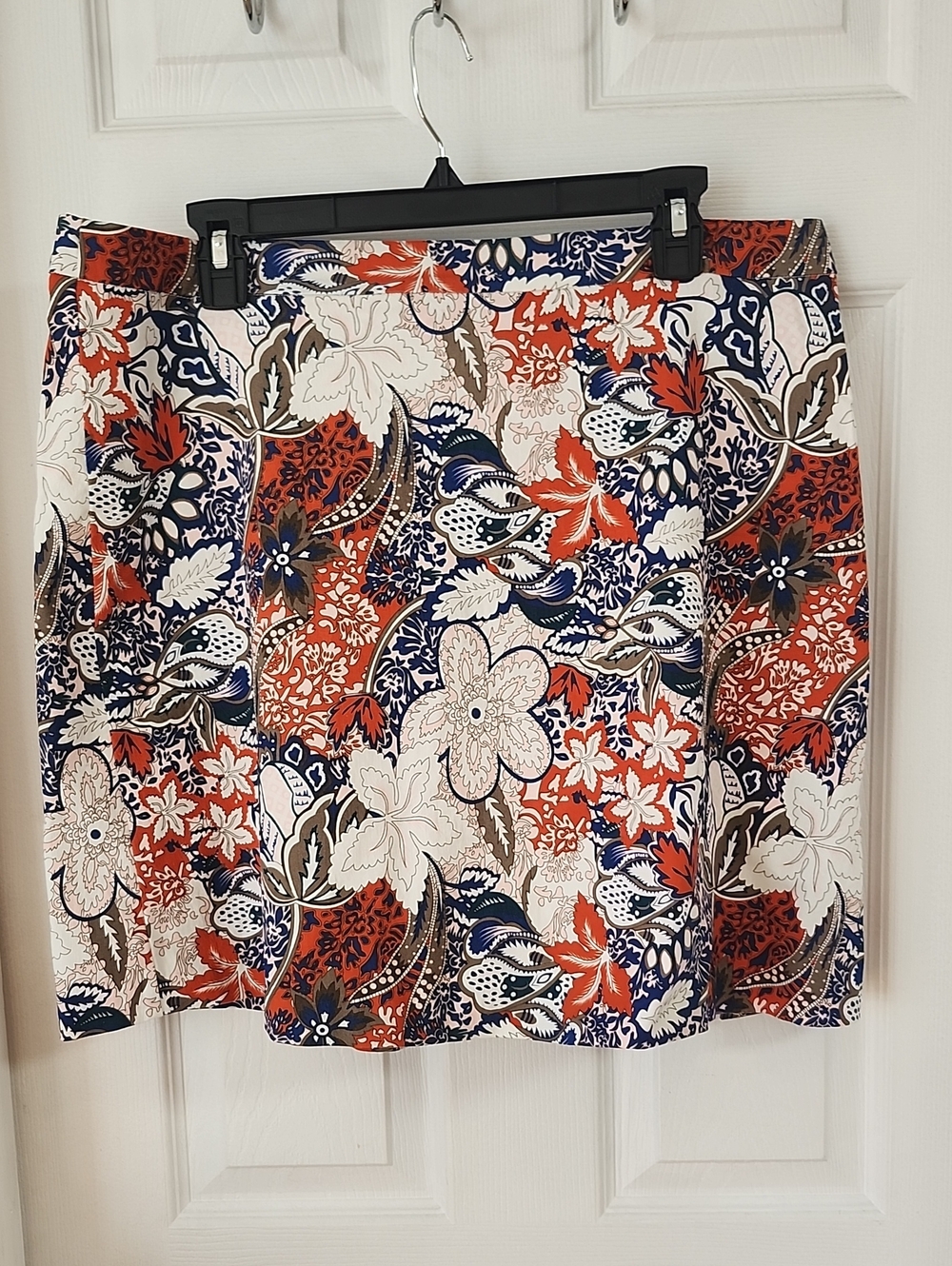 Margaret M Floral Mini Skirt in Navy, Rust & Cream